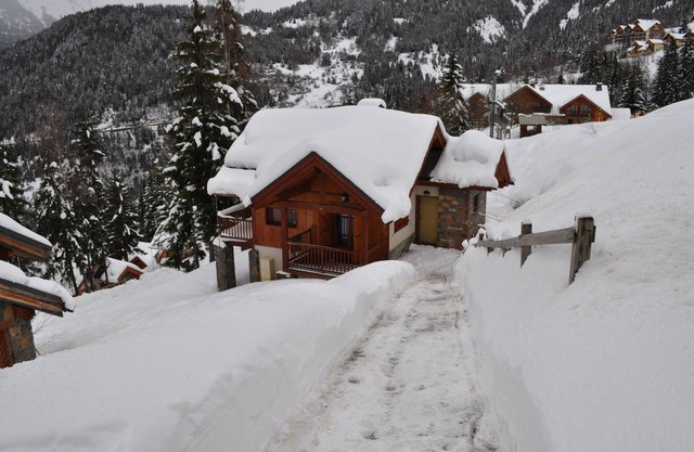 Chalet 10-12 pers.-Oz en Oisans Station-Foot of the slopes-Alpe d'Huez link-Wifi