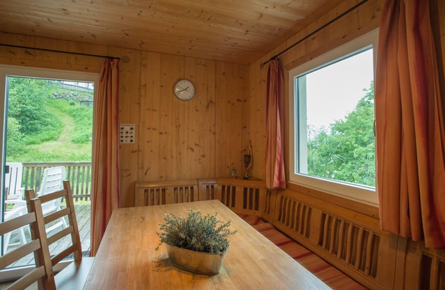Chalet # 74 with 4 BR for 9 to 11 people