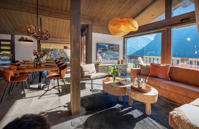 Chalet Amarou - mountain stay for 6 with hot tub in Châtel - OVO Network