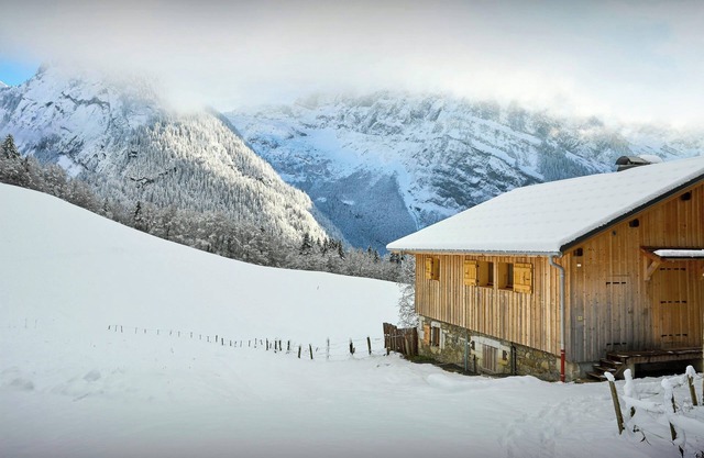 Chalet Aymon - cosy mountain stay for 10 in Grand Massif - OVO Network