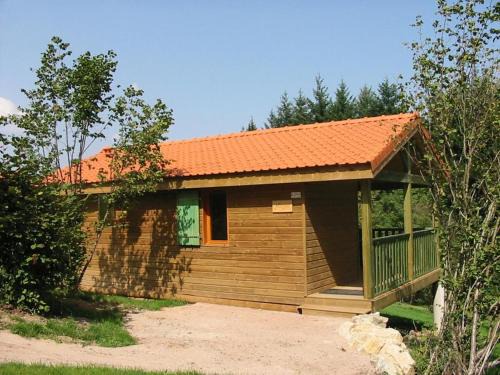 Chalet familial avec terrasse privée et animaux acceptés, au cœur des Monts de la Madeleine - FR-1-496-245