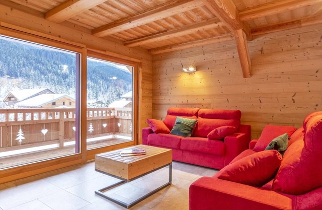 Chalet, wifi, balcony, fireplace or stove, tv, 180m², La Chapelle d'Abondance