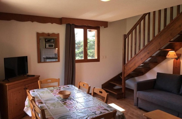 Chalet, Ground floor, tv, ski locker, 53m², La Joue du Loup