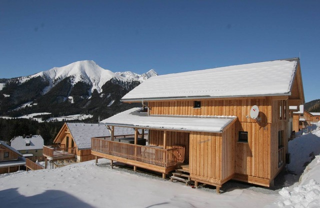 Chalet in Hohentauern near Ski Lift