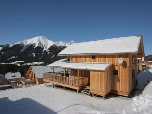 Chalet in Hohentauern near Ski Lift