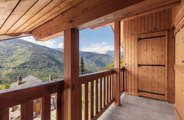 Chalet in Montagny near Ski Slopes