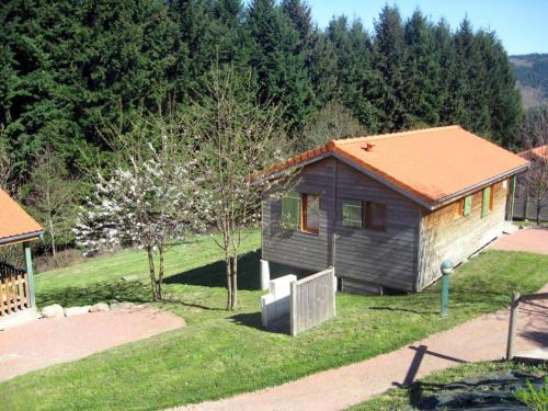 Chalet intime 35m² avec terrasse privée, acceptant les animaux, dans les Monts de la Madeleine - FR-1-496-241