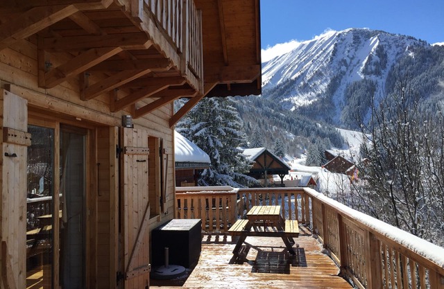 Chalet Jonquille - 12 persons with outdoor Jacuzzi, 6 bedrooms