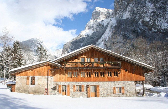 Chalet la ferme des Fontany ideal for families in the mountains