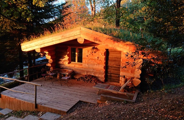 Chalet 'Les 13 Arbres' with Mountain View, Wi-Fi and Air Conditioning