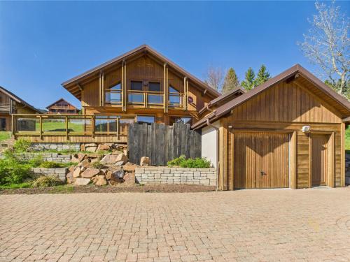 Chalet METCY 12 pers, Jacuzzi, 8km Gerardmer