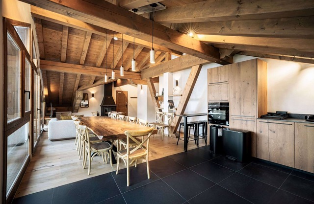 Chalet Off-Piste, ski in ski out, 12 people, Les Chalets de Marie