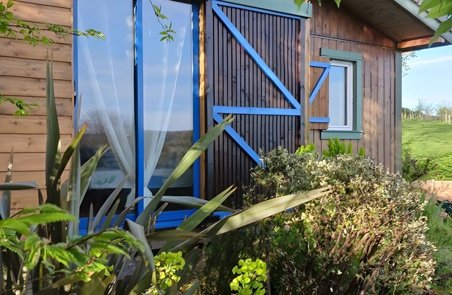 Chalet 'Sein Dans Parc Résidentiel' with Private Terrace and Private Garden