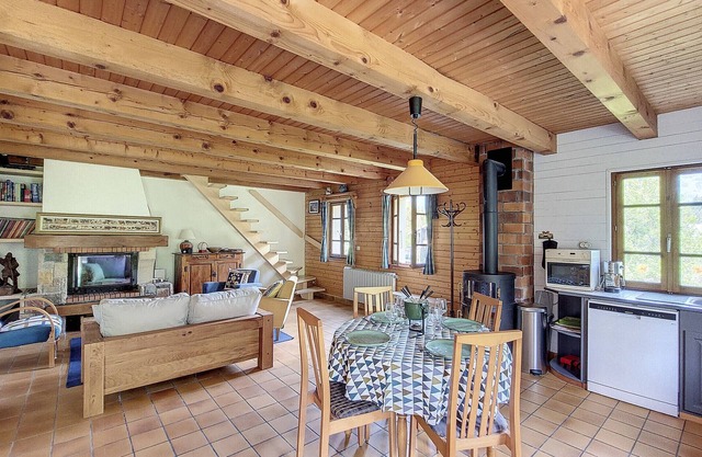 Chalet SEYTROUX - 6 beds - GARDEN with MOUNTAIN VIEWS