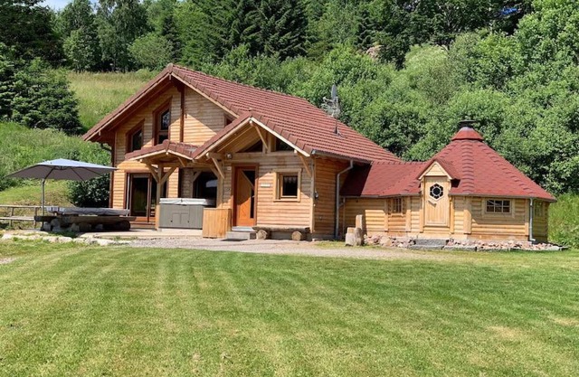 Chalet SPA Le Coin De Paradis Nathalie MN La rouge