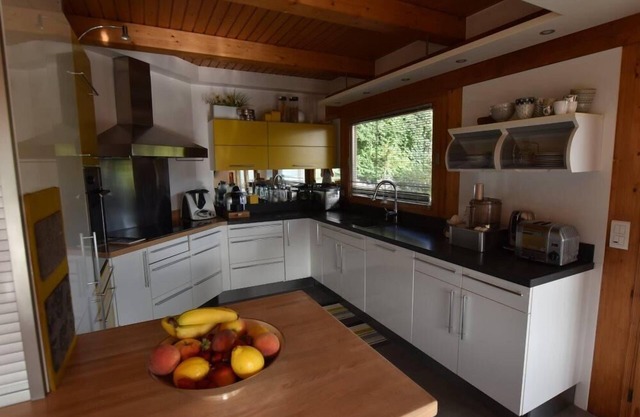 Chalet, view mountain, fitness, sauna, terrace, balcony, fireplace or stove, parking, tv, 190m²