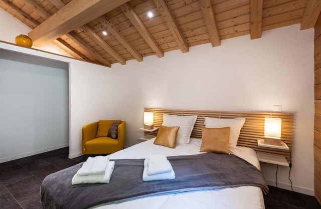 Chalet, wifi, view mountain/valley, terrace, parking, tv, ski locker, 111m², Peisey-Vallandry