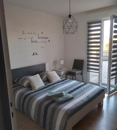 Chambre agréable au calme