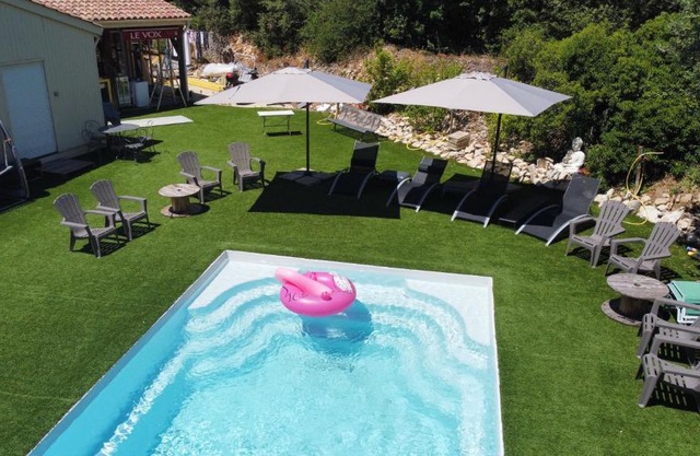 Chambre d'Adelice avec piscine