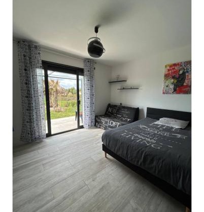 Chambre dans Maison moderne tout confort