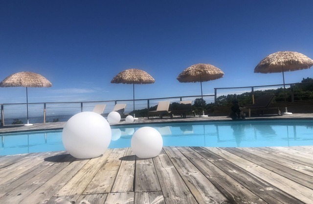 Chambres Dhôtes .vue sur la mer des Caraïbes. Grande Terrasse Piscine