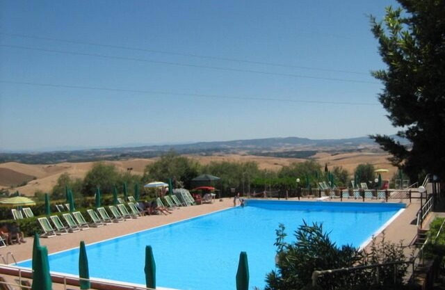 characteristic rustic stone large flower garden unlimited free wi fi