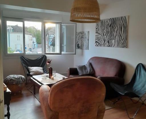 Charmant logement avec parking gratuit sur place