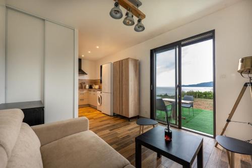 Charmant Studio dans dépendance face à la mer