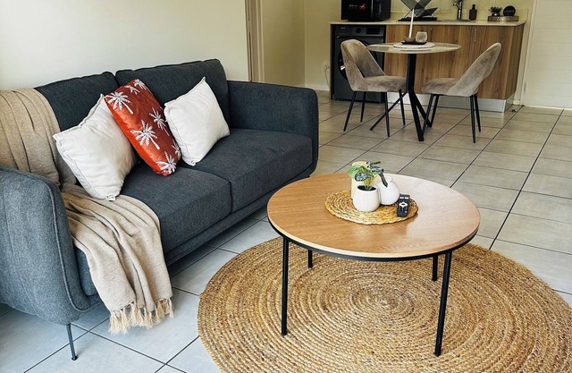 Charming 1-bedroom apartment in Boksburg near OR Tambo International Airport