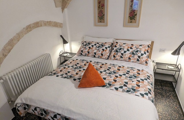 Charming 1-bedroom house in adorable Putignano with WiFi, AC