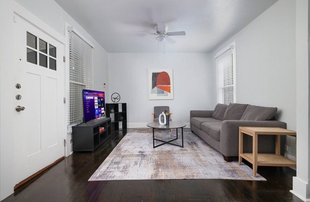 Charming 1BR Condo | Alamo District Hideaway – Downtown San Antonio