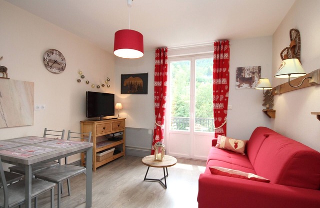 Charming 1BR in downtown with wifi and balcony - Mont-Dore