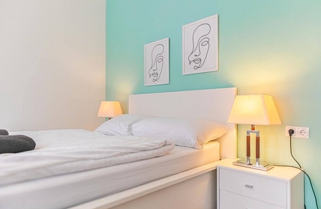 Charming 1BR Viennese Budget Apt - Central Located