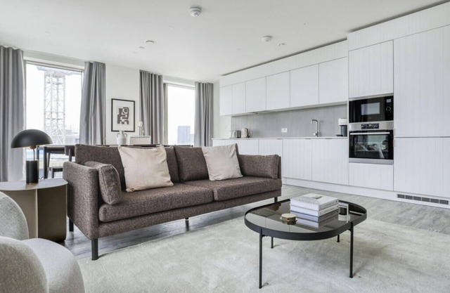 Charming 2-Bed Apartment in London Stratford