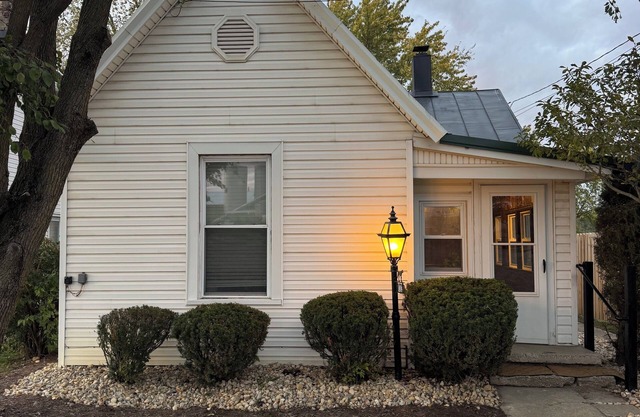 Charming 2-Bed Retreat — Just Steps from Historic Downtown Wilmington