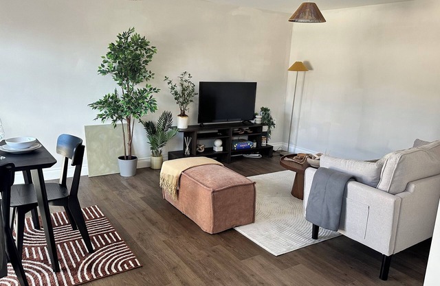 Charming 2-bedroom duplex apartment with WiFi in charming Norwich