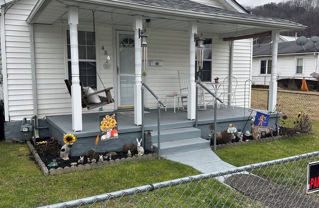 Charming 2-bedroom house in fabulous Charleston with AC