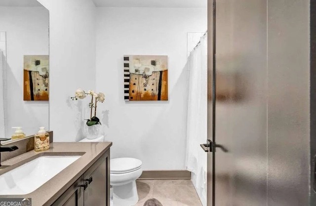 Charming 2-bedroom townhome in Atlanta's top entertainment district