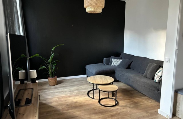 Charming 2-room apartment of 50m2 in the center of Nice with terrace of 10m2 in a quiet area.