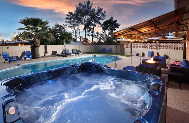 Charming 3-bedroom 2- bath house with pool & hot tub in fabulous Tucson.
