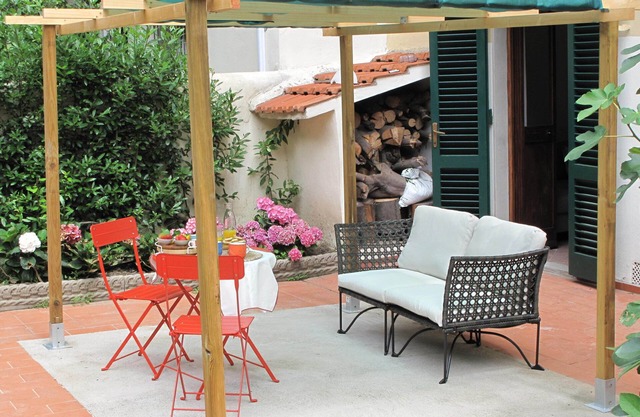 Charming 3-bedroom Apartment Garden gazebo AC, WiFi in delightful Center Firenze