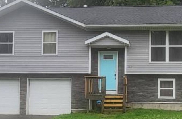 Charming 3-bedroom house close to the lake