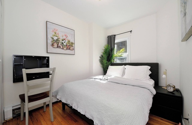 Charming 4BR Apartment Close to Times Square!