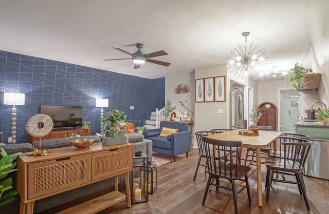 Charming A-Frame near KSU, Kennesaw Mtn. and LakePoint!