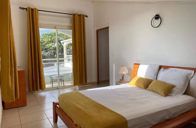 Charming accommodation,spa and heated swimming-pool