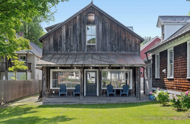 Charming Acorn House in Historic Downtown Stowe, perfect for a cozy getaway.