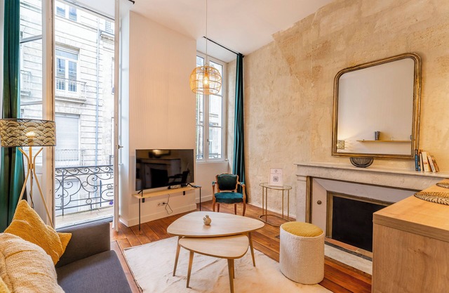 Charming and radiant flat of 55 m² located in the heart of Bordeaux