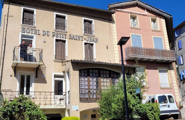 Charming Apartment - 2 bedrooms - City views - Garage