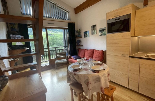 Charming apartment in Praz Sur Arly - 5 people, parking and ski locker