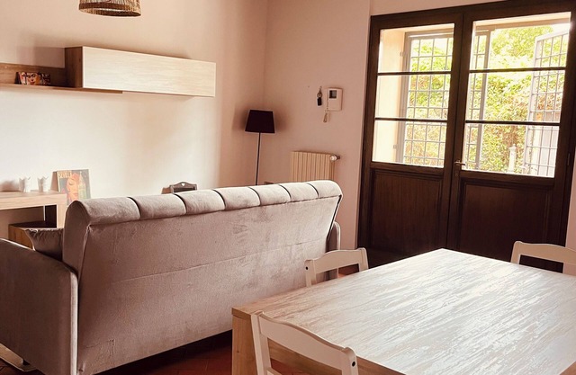 Charming apartment in Tuscan farmhouse